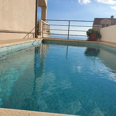 Apartment Apartment Azure Pool Makarska