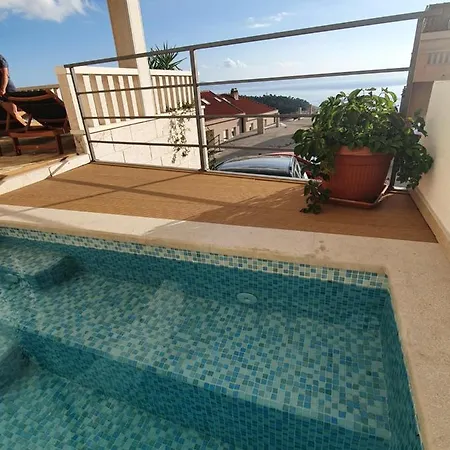 Apartment Azure Pool *