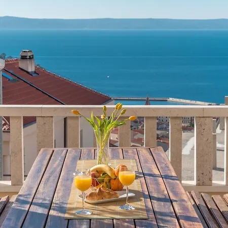 Apartment Azure Pool