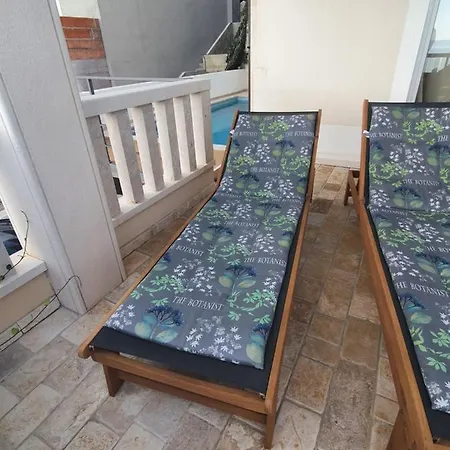 Apartment Azure Pool * Makarska